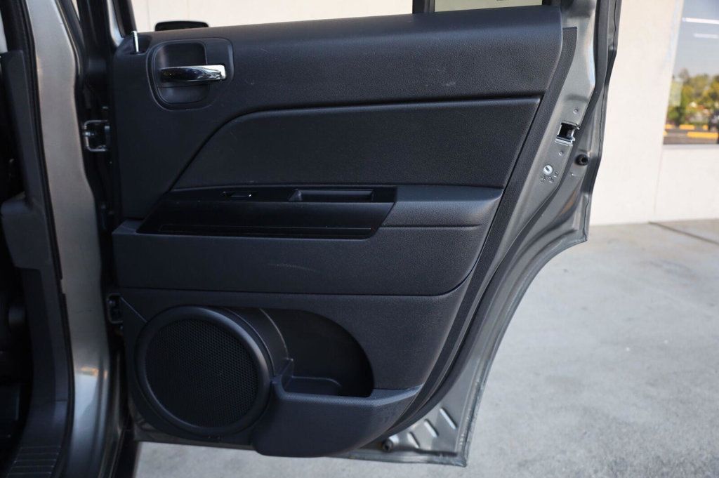Jeep Patriot Latitude photo 21