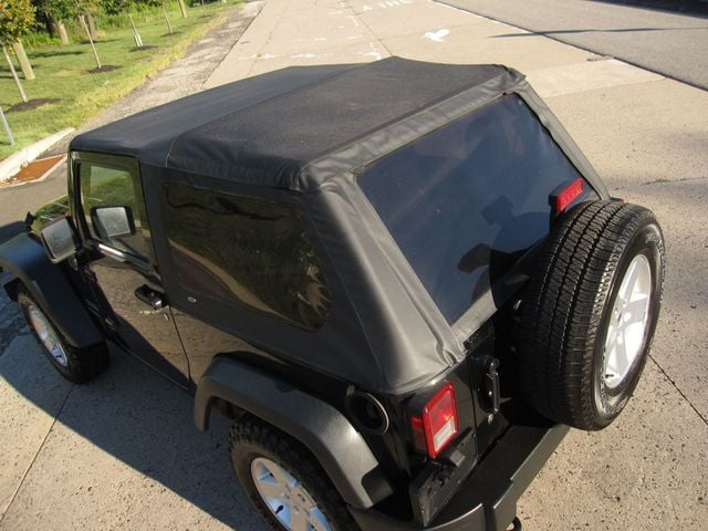 2013 Jeep Wrangler 4WD 2dr Freedom Edition - 23073598 - 14