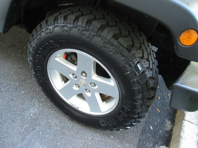 2013 Jeep Wrangler 4WD 2dr Freedom Edition - 23073598 - 30