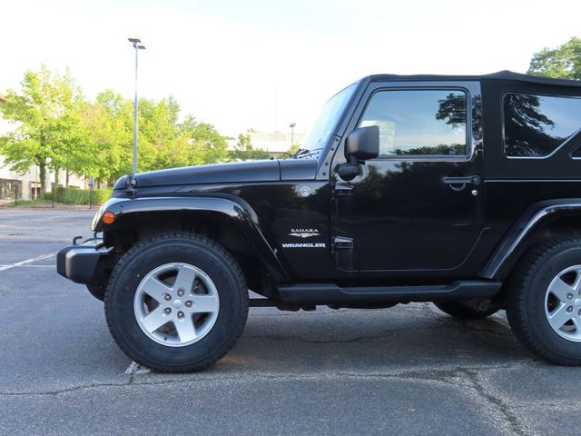 2013 Jeep Wrangler 4WD 2dr Sahara - 23053240 - 10