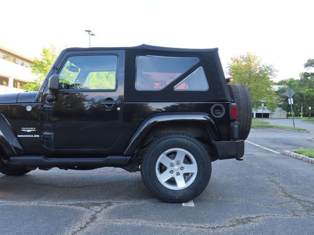 2013 Jeep Wrangler 4WD 2dr Sahara - 23053240 - 11