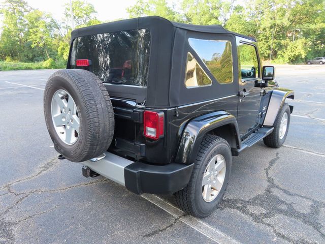 2013 Jeep Wrangler 4WD 2dr Sahara - 23053240 - 15