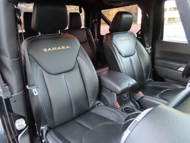 2013 Jeep Wrangler 4WD 2dr Sahara - 23053240 - 24