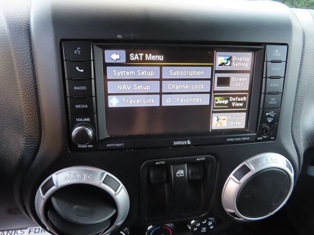 2013 Jeep Wrangler 4WD 2dr Sahara - 23053240 - 30