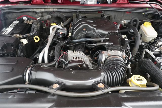 2013 Jeep Wrangler 4WD 2dr Sport - 22920465 - 23