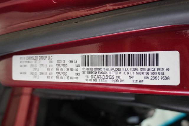 2013 Jeep Wrangler 4WD 2dr Sport - 22920465 - 24