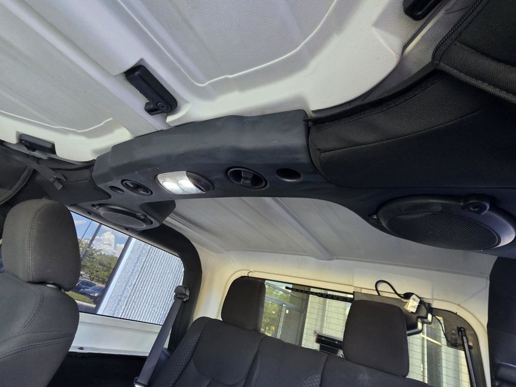 2013 Jeep Wrangler Two-Door Sport photo 9