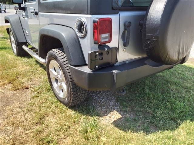 2013 Jeep Wrangler 4WD 2dr Sport - 22587656 - 14