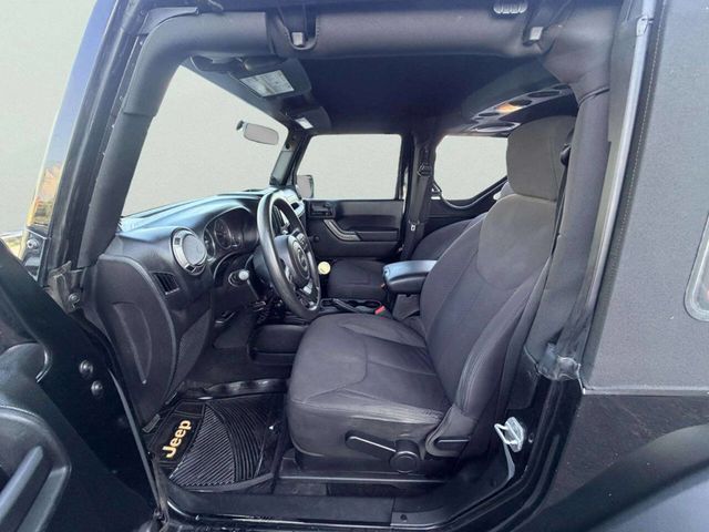 2013 Jeep Wrangler 4WD 2dr Sport - 23055252 - 15