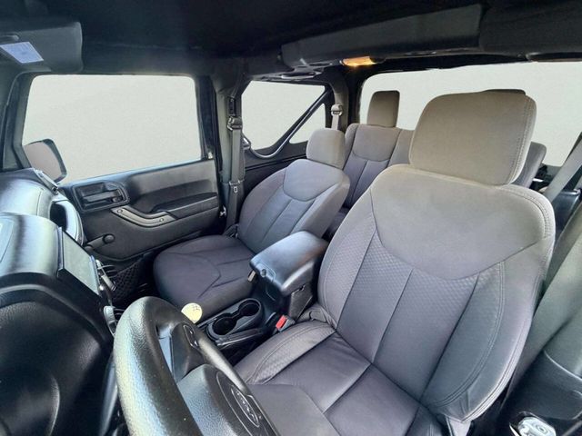 2013 Jeep Wrangler 4WD 2dr Sport - 23055252 - 16