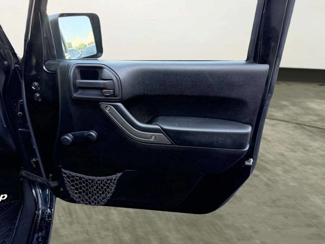 2013 Jeep Wrangler 4WD 2dr Sport - 23055252 - 22