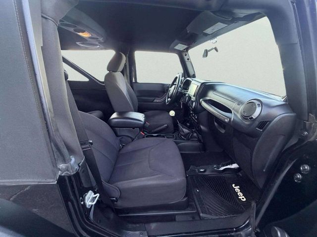 2013 Jeep Wrangler 4WD 2dr Sport - 23055252 - 23