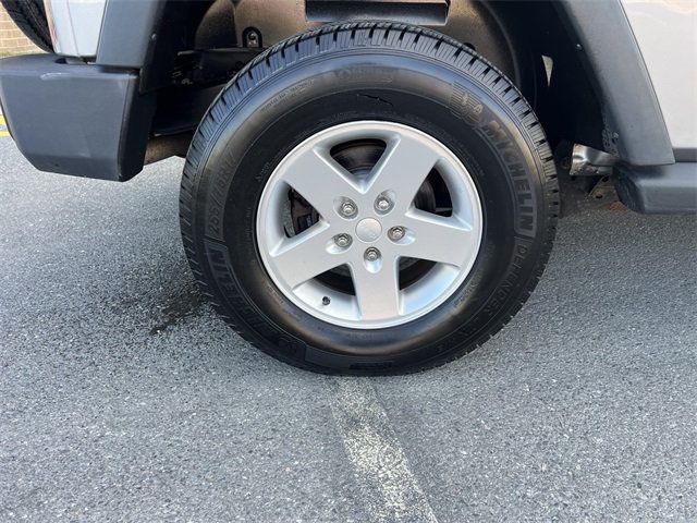 2013 Jeep Wrangler 4WD 2dr Sport - 22967559 - 12