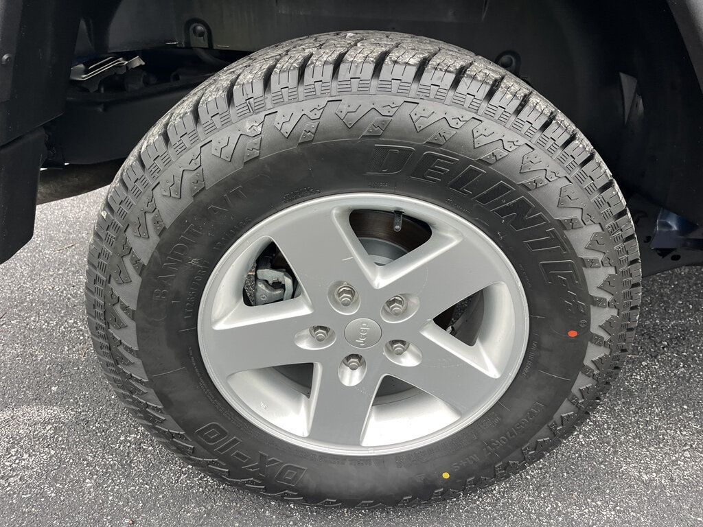 2013 Jeep Wrangler Low Mileage 2-Door Sport 4x4 6-Speed Convertible JK - 23082815 - 10