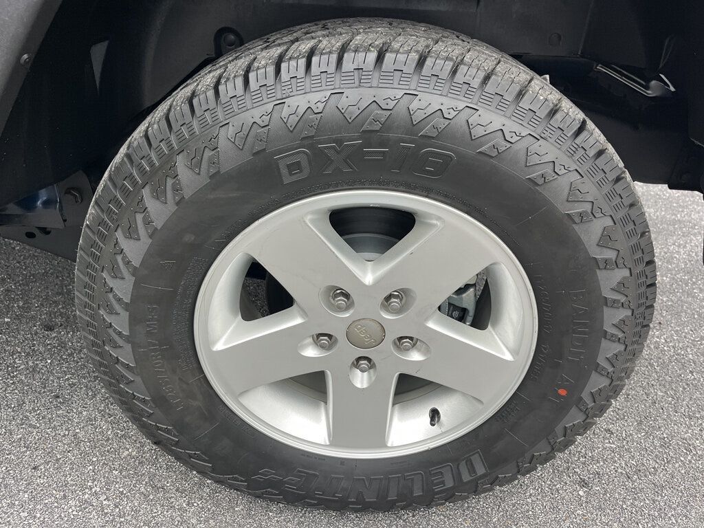 2013 Jeep Wrangler Low Mileage 2-Door Sport 4x4 6-Speed Convertible JK - 23082815 - 11