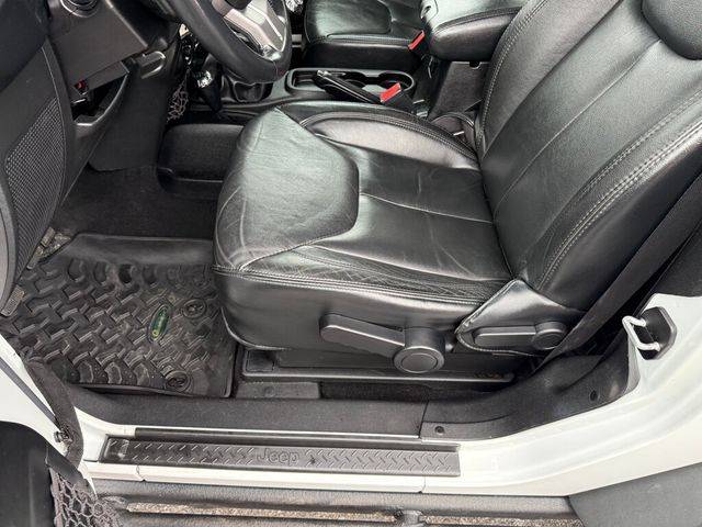 2013 Jeep Wrangler MOAB 4x4 6-Speed - 22916554 - 17
