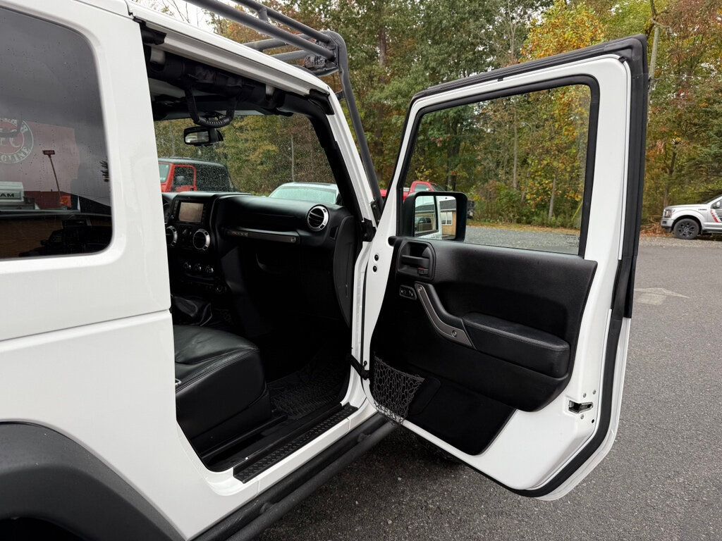 2013 Jeep Wrangler Moab photo 28