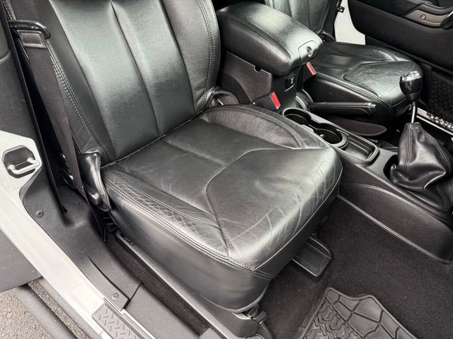 2013 Jeep Wrangler MOAB 4x4 6-Speed - 22916554 - 32