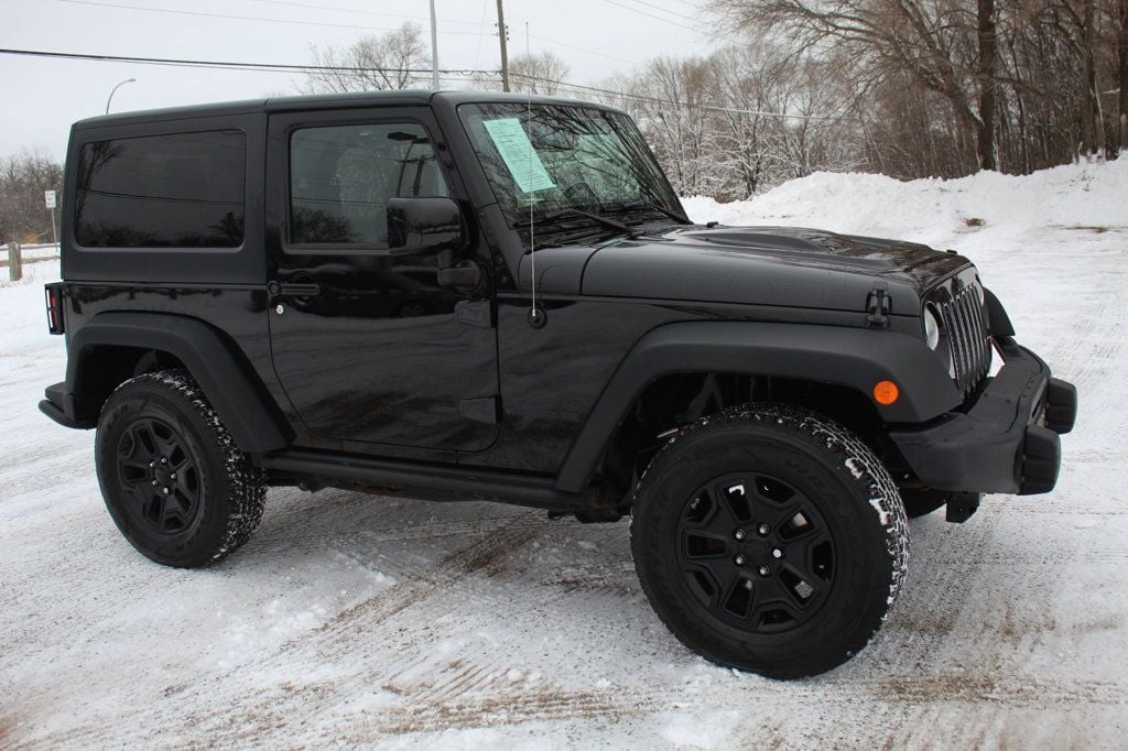 2013 Jeep Wrangler Sahara photo 1