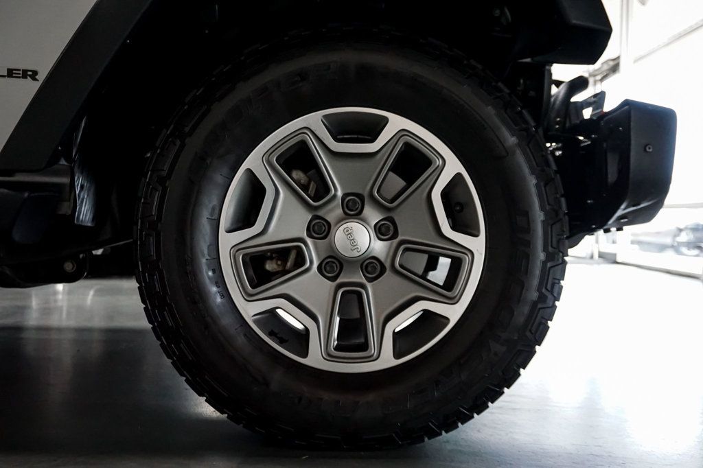 2013 Jeep Wrangler *Rubicon 4WD* *4.10 Gear Ratio* *Navigation* *Only 57k Miles* - 23084532 - 37