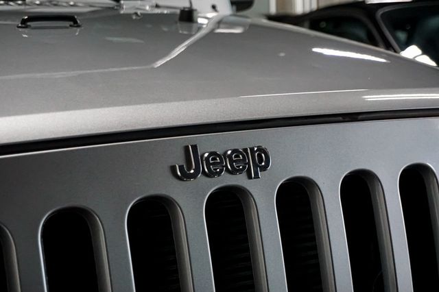 2013 Jeep Wrangler *Rubicon 4WD* *4.10 Gear Ratio* *Navigation* *Only 57k Miles* - 23084532 - 44