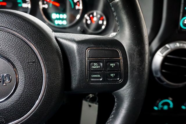 2013 Jeep Wrangler *Rubicon 4WD* *4.10 Gear Ratio* *Navigation* *Only 57k Miles* - 23084532 - 48