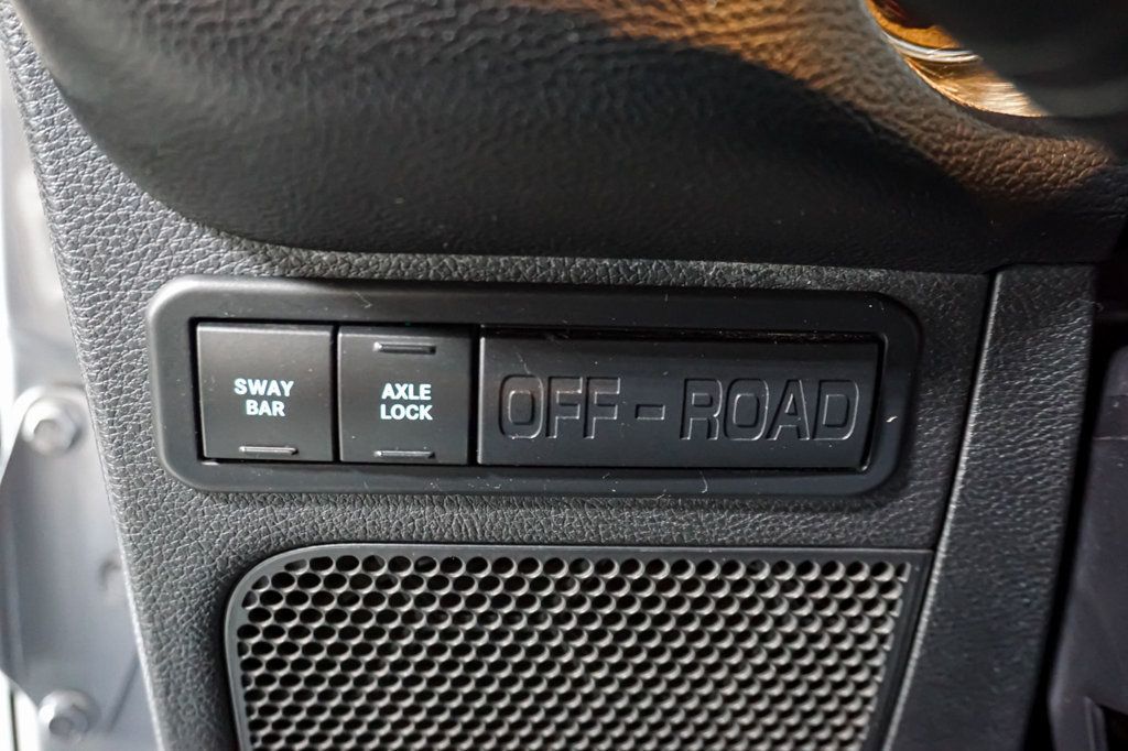 2013 Jeep Wrangler *Rubicon 4WD* *4.10 Gear Ratio* *Navigation* *Only 57k Miles* - 23084532 - 57