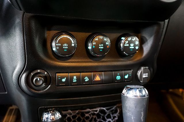 2013 Jeep Wrangler *Rubicon 4WD* *4.10 Gear Ratio* *Navigation* *Only 57k Miles* - 23084532 - 61