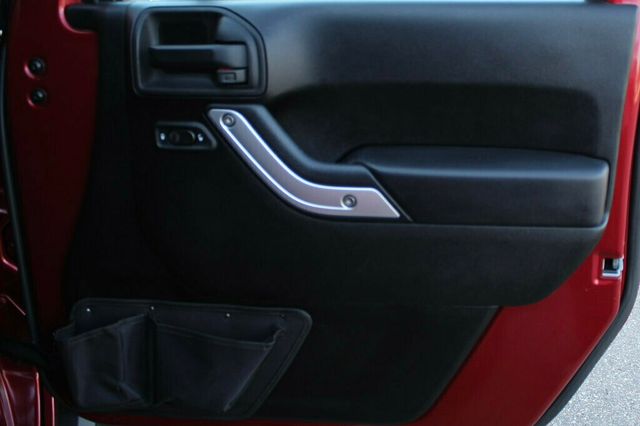 2013 Jeep Wrangler SAHARA W/ 3 PIECE FREEDOM HARD TOP - 23014235 - 5