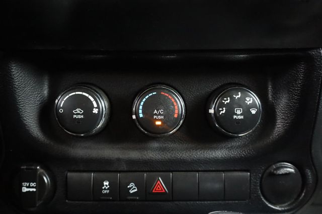 2013 Jeep Wrangler Sport - 23034646 - 28