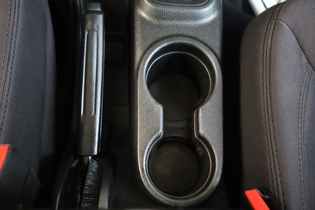 2013 Jeep Wrangler Sport - 23034646 - 31