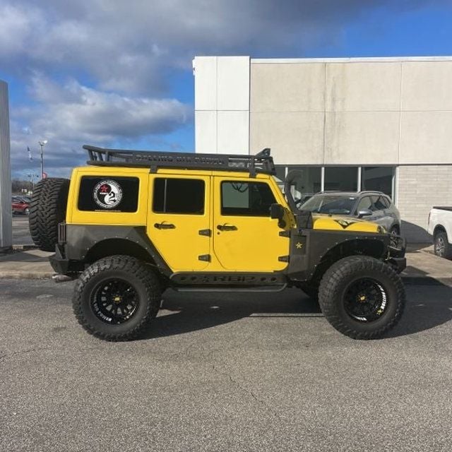 2013 Jeep Wrangler Unlimited Sport - 22744369 - 3