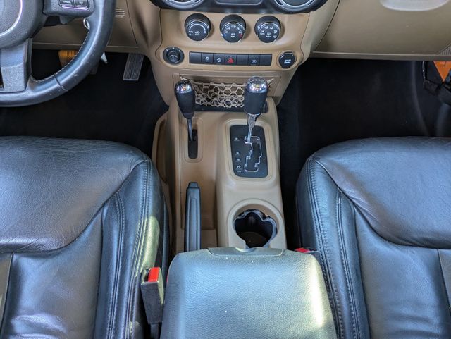 2013 Jeep Wrangler Unlimited  - 22974341 - 17