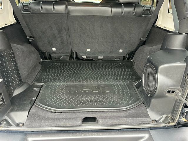 2013 Jeep Wrangler Unlimited 10th ANNIVERSARY Rubicon 4 door JK - 22945619 - 19