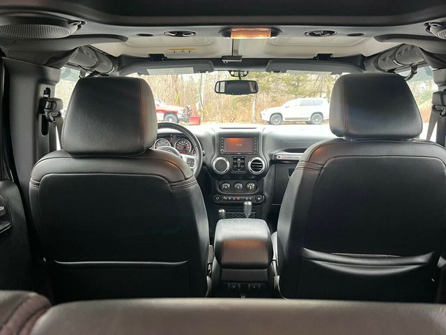 2013 Jeep Wrangler Unlimited 10th ANNIVERSARY Rubicon 4 door JK - 22945619 - 21