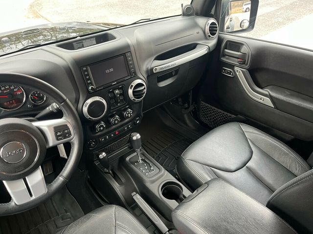 2013 Jeep Wrangler Unlimited 10th ANNIVERSARY Rubicon 4 door JK - 22945619 - 26