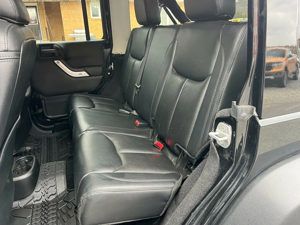 2013 Jeep Wrangler Unlimited 10th ANNIVERSARY Rubicon 4 door JK - 22945619 - 28