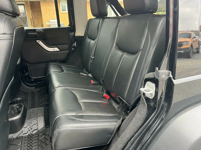 2013 Jeep Wrangler Unlimited 10th ANNIVERSARY Rubicon 4 door JK - 22945619 - 28