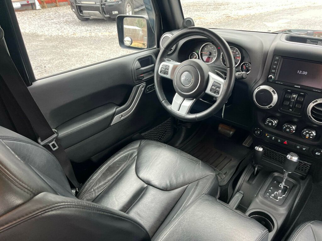 2013 Jeep Wrangler Unlimited 10th ANNIVERSARY Rubicon 4 door JK - 22945619 - 33