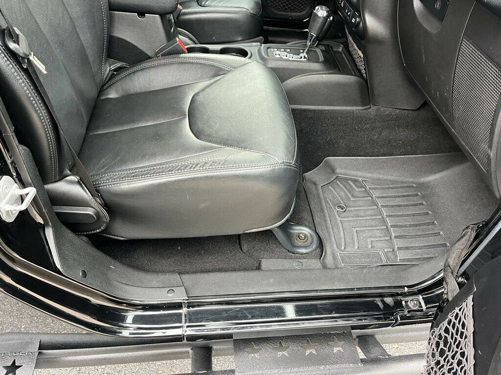 2013 Jeep Wrangler Unlimited 10th ANNIVERSARY Rubicon 4 door JK - 22945619 - 37