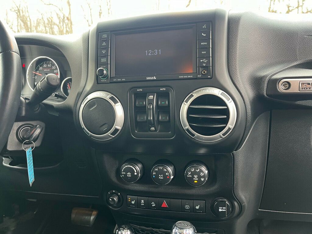 2013 Jeep Wrangler Unlimited 10th ANNIVERSARY Rubicon 4 door JK - 22945619 - 43