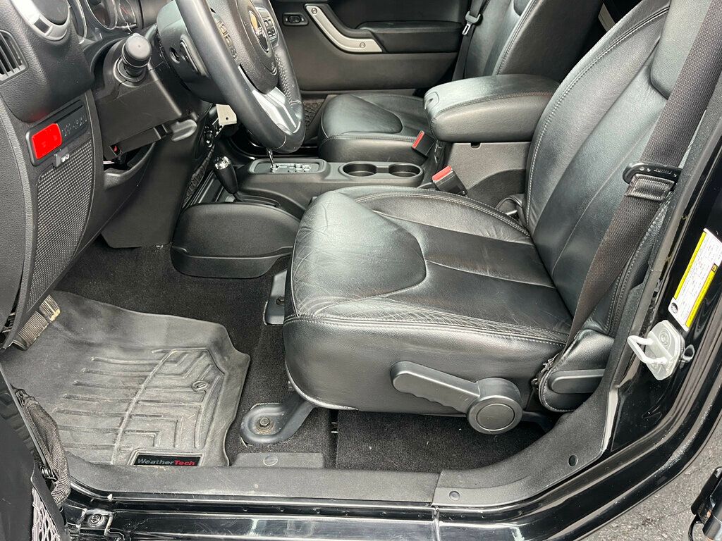 2013 Jeep Wrangler Unlimited 10th ANNIVERSARY Rubicon 4 door JK - 22945619 - 48