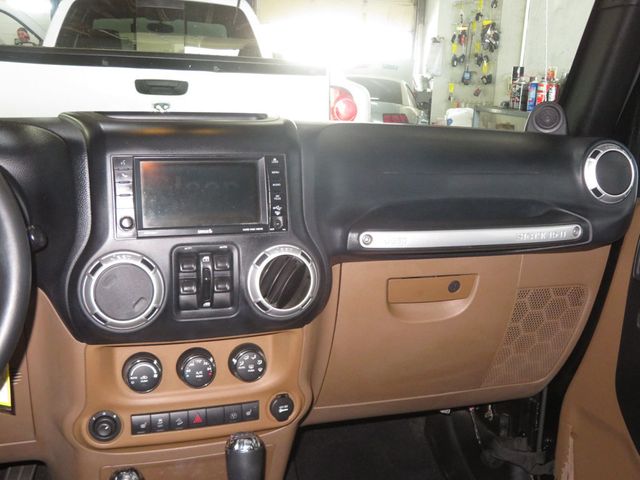 2013 Jeep Wrangler Unlimited 1OWNER JEEP WRANGLER 4DOOR EXTAR CLEAN SAHARA AZ JEEP  - 23023549 - 36