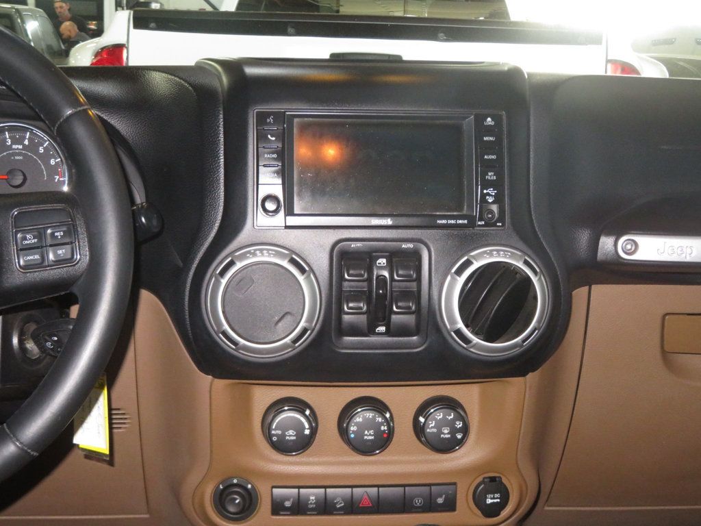 2013 Jeep Wrangler Unlimited 1OWNER JEEP WRANGLER 4DOOR EXTAR CLEAN SAHARA AZ JEEP  - 23023549 - 37