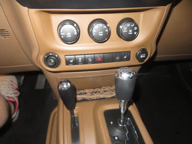 2013 Jeep Wrangler Unlimited 1OWNER JEEP WRANGLER 4DOOR EXTAR CLEAN SAHARA AZ JEEP  - 23023549 - 39