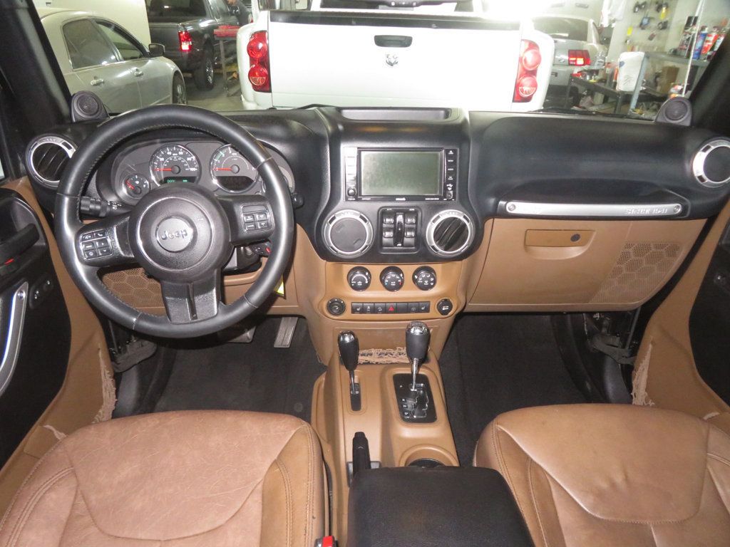 2013 Jeep Wrangler Unlimited 1OWNER JEEP WRANGLER 4DOOR EXTRA CLEAN SAHARA AZ JEEP  - 23023549 - 38