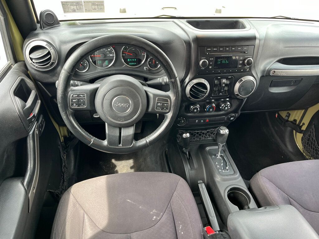 2013 Jeep Wrangler Unlimited photo 24