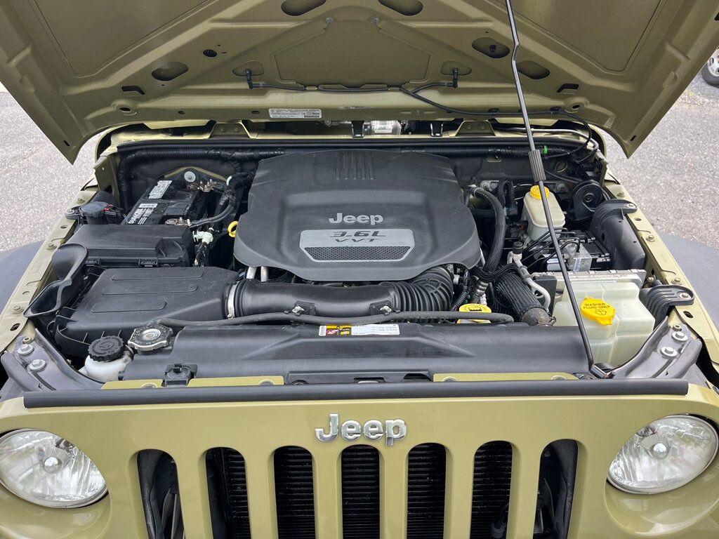 2013 Jeep Wrangler Unlimited photo 35
