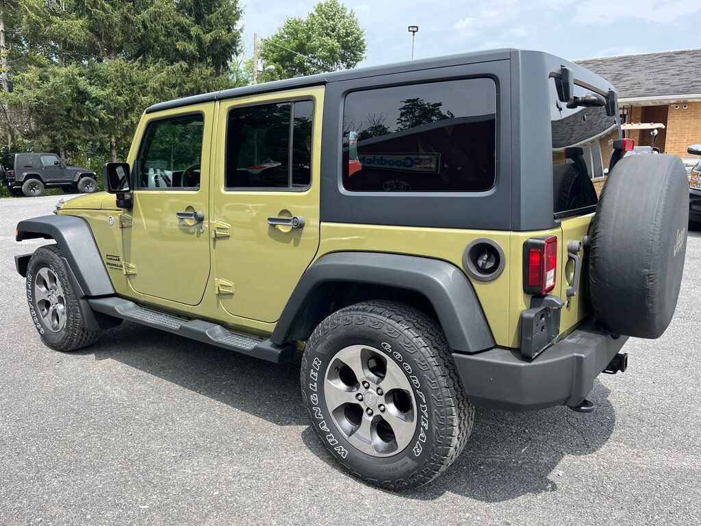 2013 Jeep Wrangler Unlimited photo 6