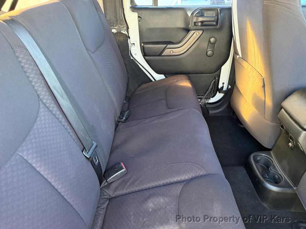 2013 Jeep Wrangler Unlimited 4WD 4dr Freedom Edition - 22931981 - 16